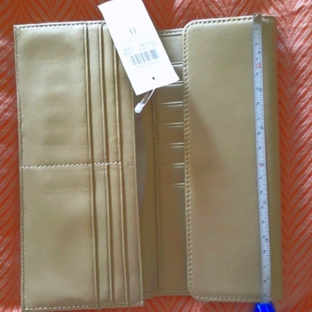 Ann Taylor Wallet-NWT